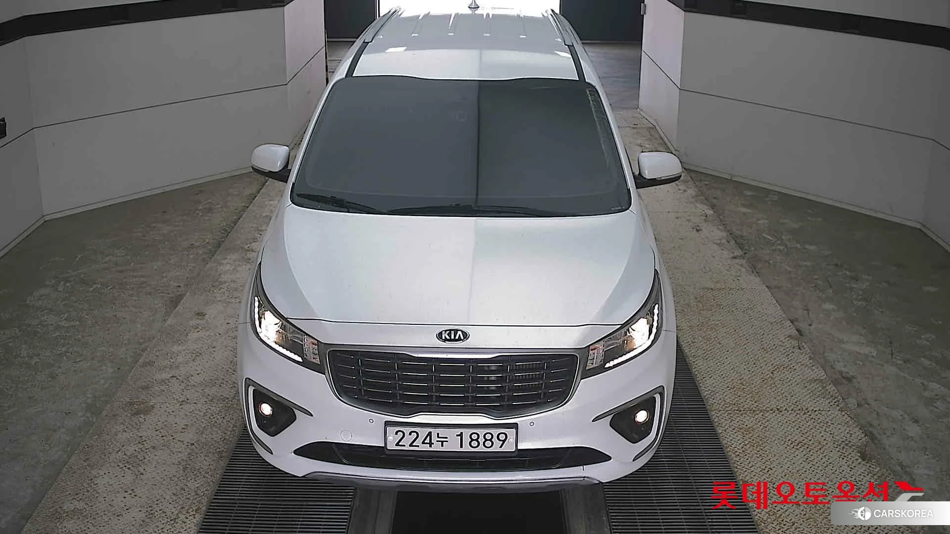 Kia Carnival id 4289633 из Кореи 36