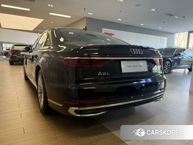 Audi A8 id 4264519 из Китая 8