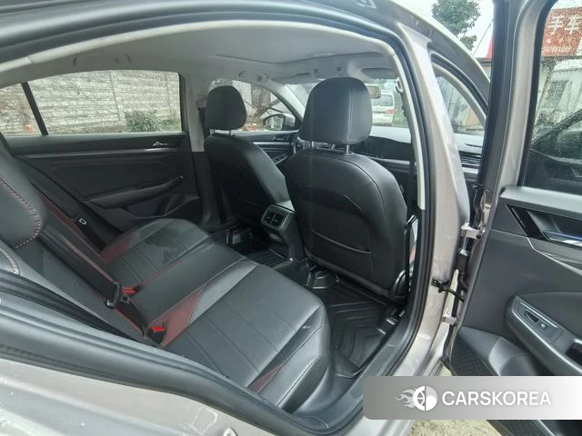 Volkswagen Bora id 3890567 из Китая 10
