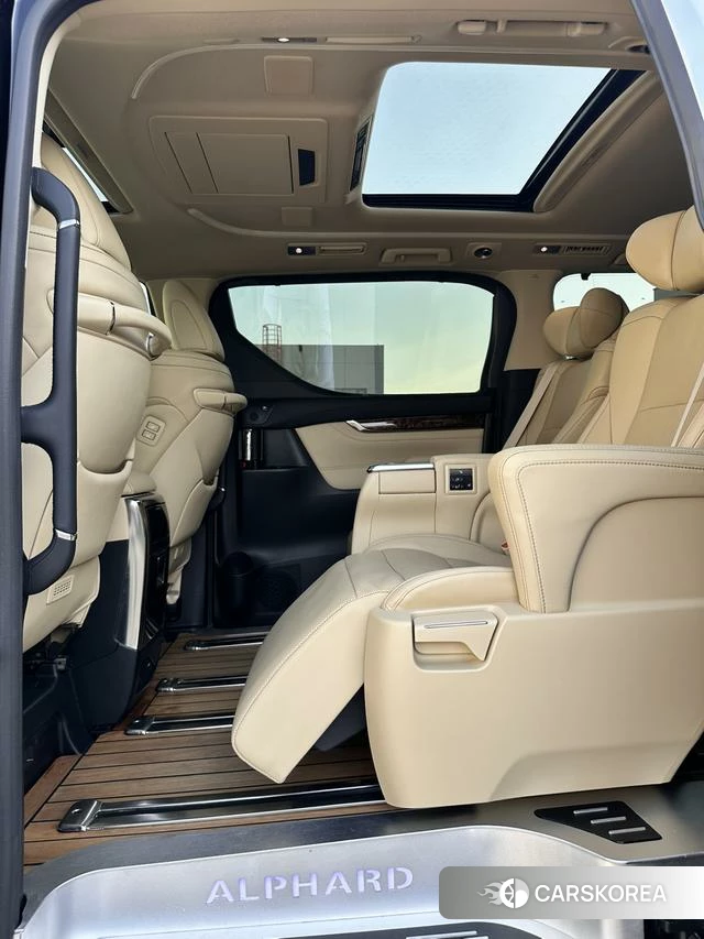 Toyota Elfa id 4272871 из Китая 31