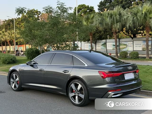 Audi A6L id 4261851 из Китая 14