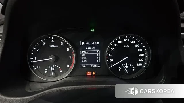 Hyundai Avante AD id 3024486 из Кореи 18