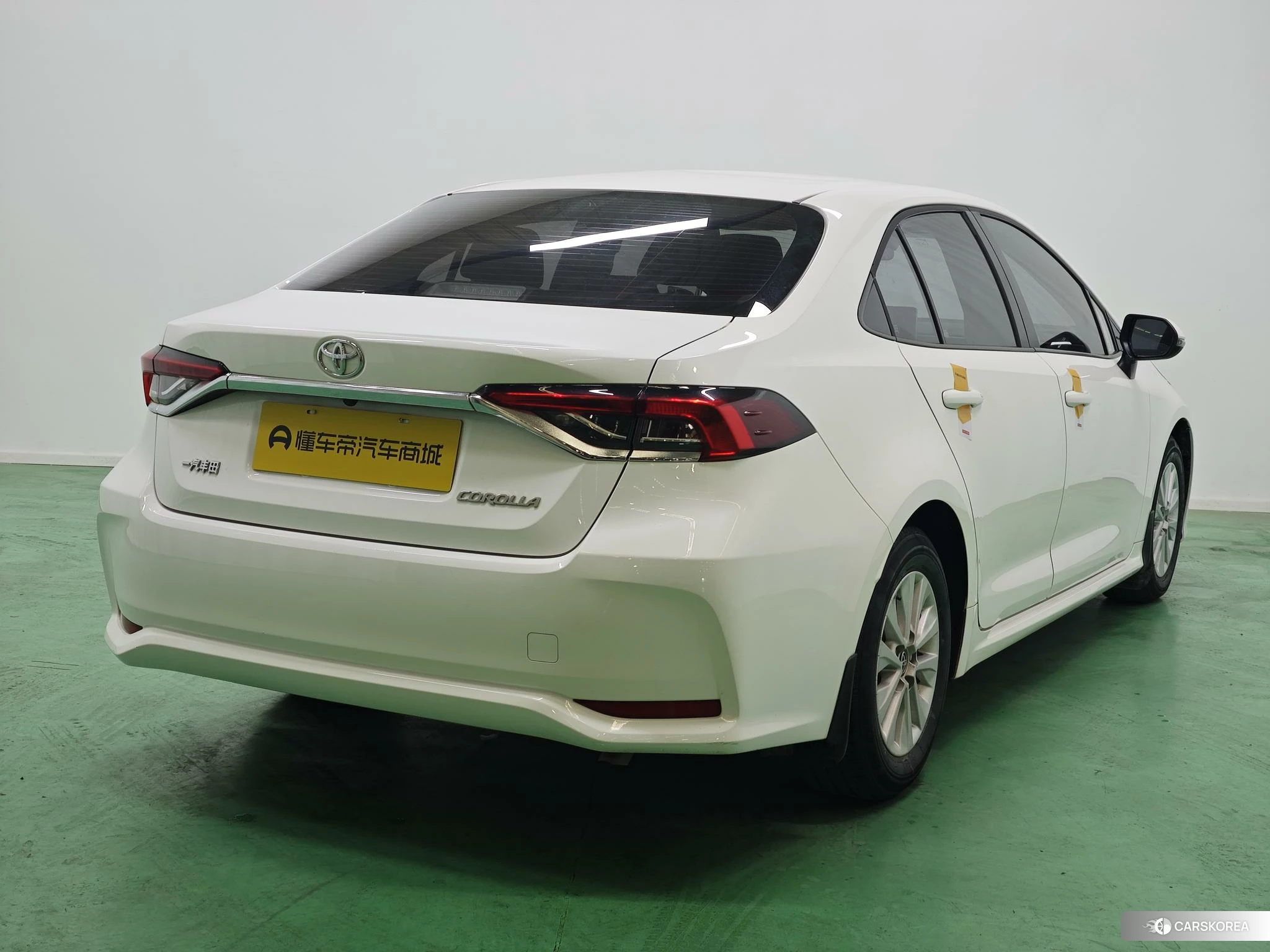 Toyota Corolla id 4407531 из Китая 18