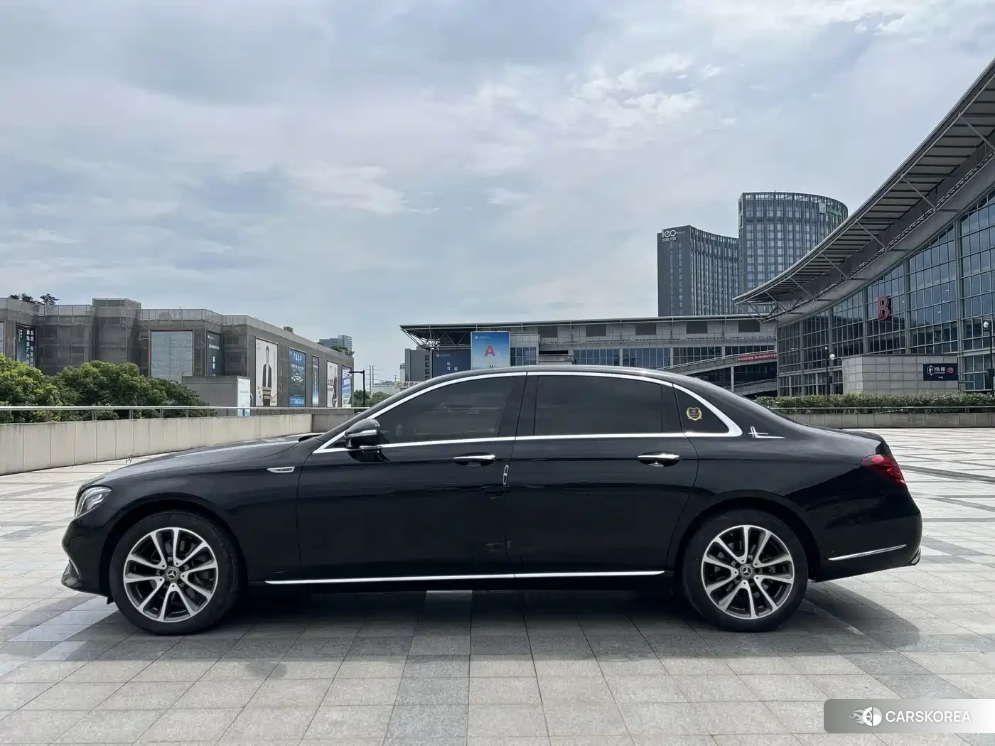 Mercedes-Benz E-Class id 4546673 из Китая 12