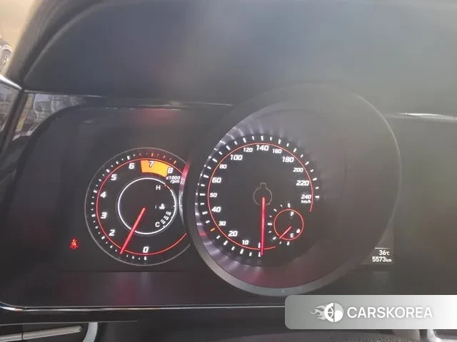 Hyundai Avante (CN7) id 3032087 из Кореи 18