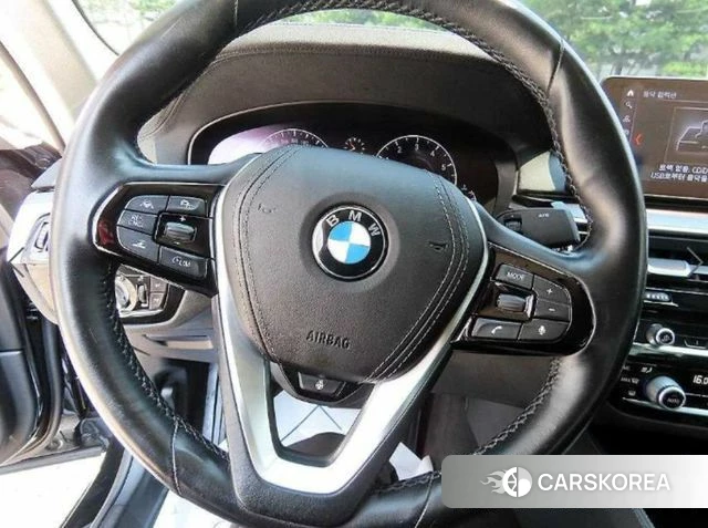 BMW 5 Series (G30) id 4882250 из Кореи 18