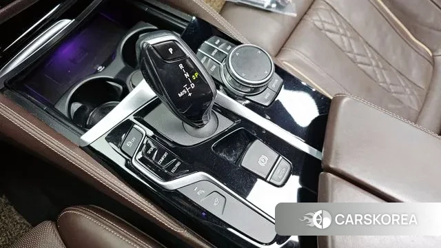 BMW 5 Series (G30) id 3641606 из Кореи 17