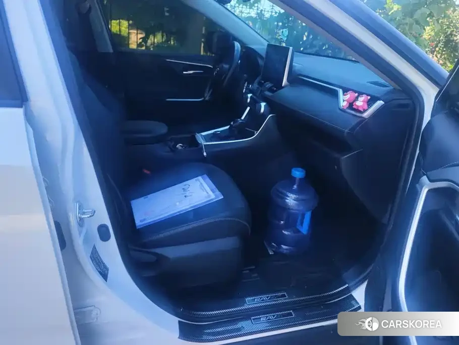 Toyota RAV4 id 4679768 из Китая 14