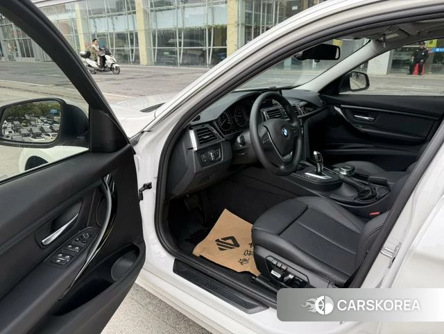 BMW 3 series id 4236276 из Китая 16