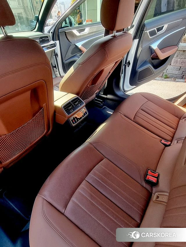 Audi A6 (C8) id 3823850 из Кореи 18