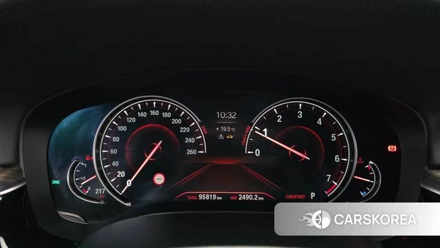 BMW 5 Series (G30) id 4311134 из Кореи 18