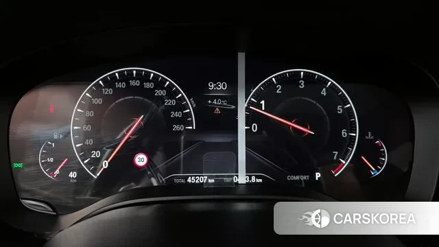 BMW 5 Series (G30) id 3772891 из Кореи 18