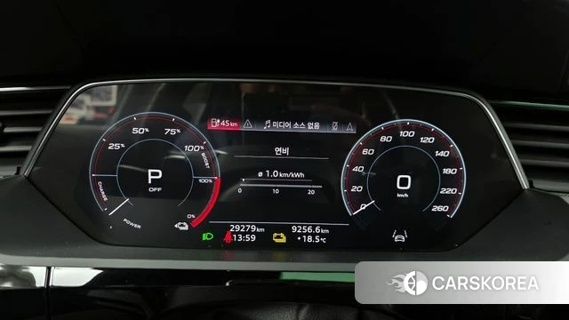 Audi e-Tron id 3896996 из Кореи 18