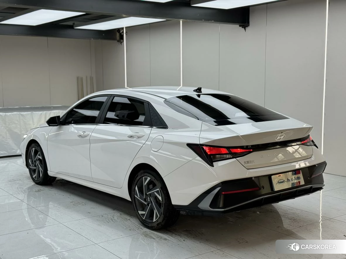 Hyundai Elantra id 4419411 из Китая 10