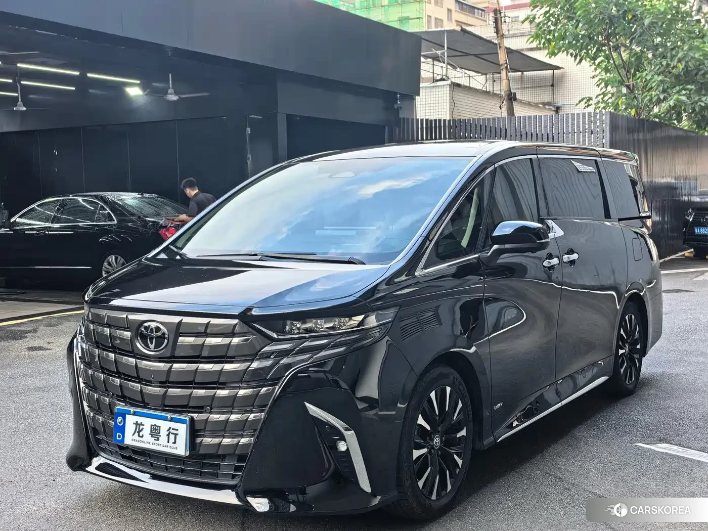 Toyota Elfa id 4679763 из Китая 8