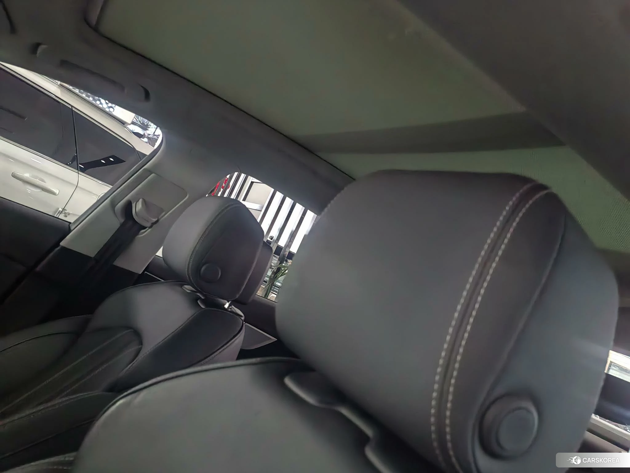 Audi A4L id 4513799 из Китая 9