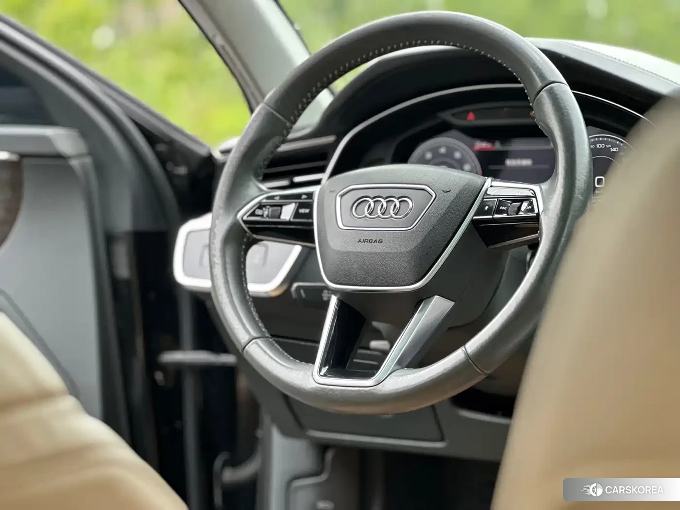 Audi A6L id 4600871 из Китая 15