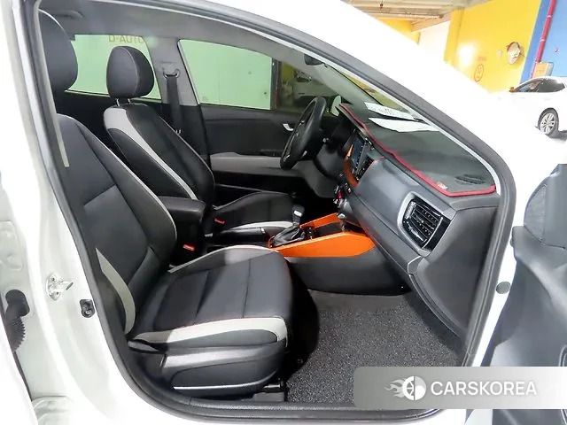 Kia Stonic id 3336536 из Кореи 18