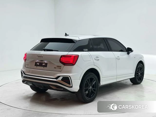 Audi Q2L id 4348396 из Китая 22