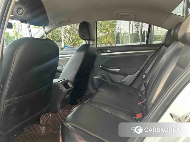 Volkswagen Bora id 4301217 из Китая 8