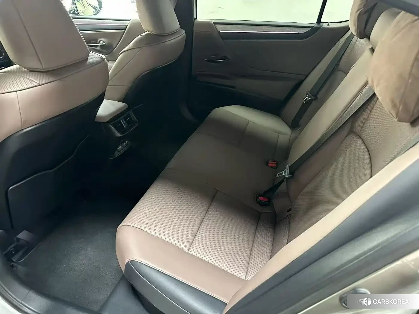 Lexus ES id 4514274 из Китая 8