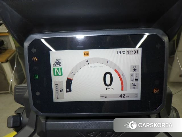 Honda X-ADV 750 id 3949794 из Японии 32