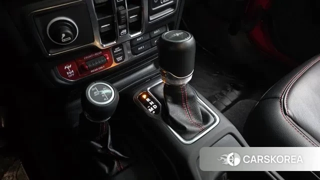 Jeep Gladiator (JT) id 3263502 из Кореи 18