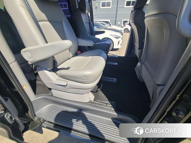 Hyundai The New Grand Starex id 3993000 из Кореи 18