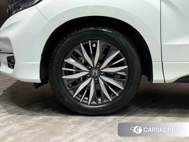Honda Crown Road id 4299774 из Китая 30