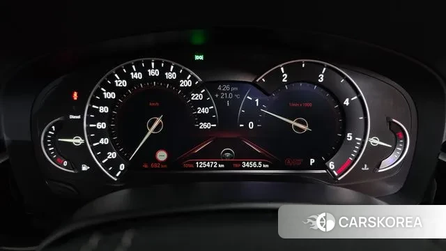 BMW 5 Series (G30) id 3244127 из Кореи 18