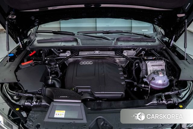 Audi Q5L id 4275389 из Китая 23
