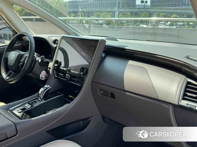 Toyota Elfa id 4272338 из Китая 21