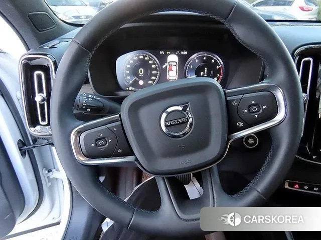 Volvo XC40 id 3371489 из Кореи 18