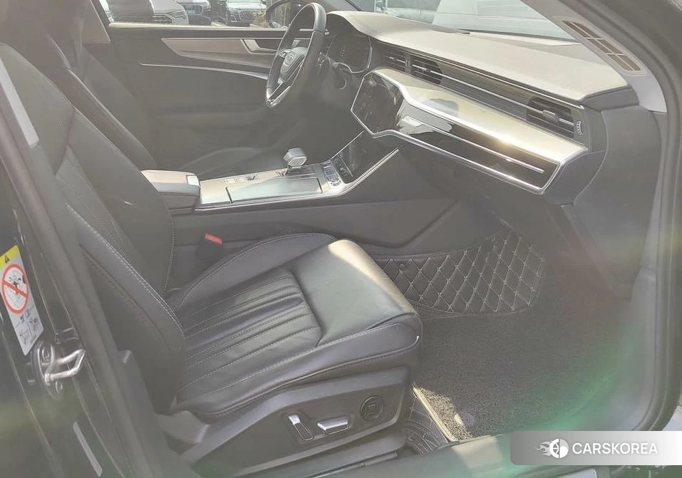 Audi A6L id 4513752 из Китая 13