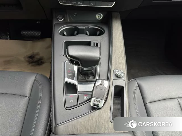 Audi A4L id 4262116 из Китая 25