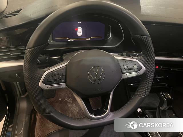 Volkswagen Passat id 4260384 из Китая 13