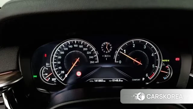 BMW 5 Series (G30) id 3045570 из Кореи 18