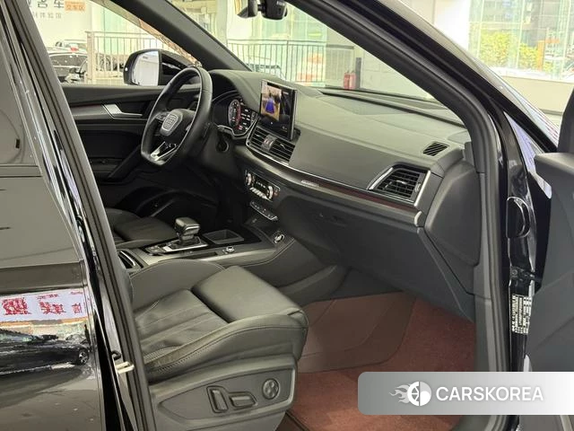 Audi Q5L id 3913603 из Китая 15