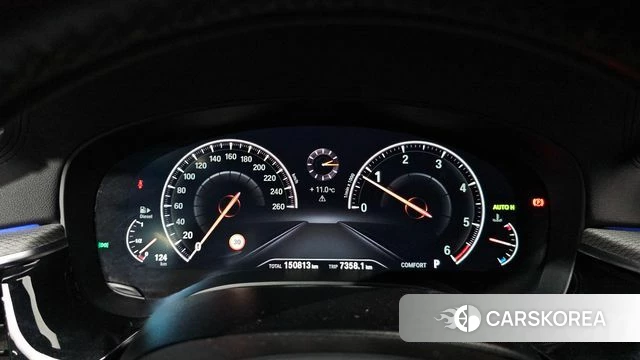 BMW 5 Series (G30) id 3916975 из Кореи 18