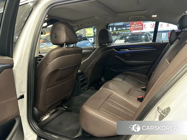 BMW 5 series id 4265249 из Китая 9