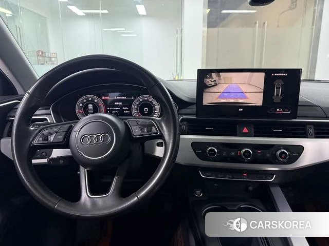 Audi A4L id 4328905 из Китая 17