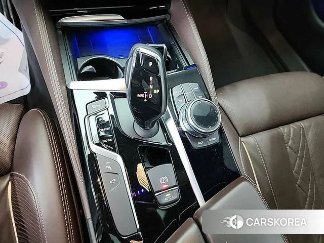 BMW 5 Series (G30) id 3886398 из Кореи 17