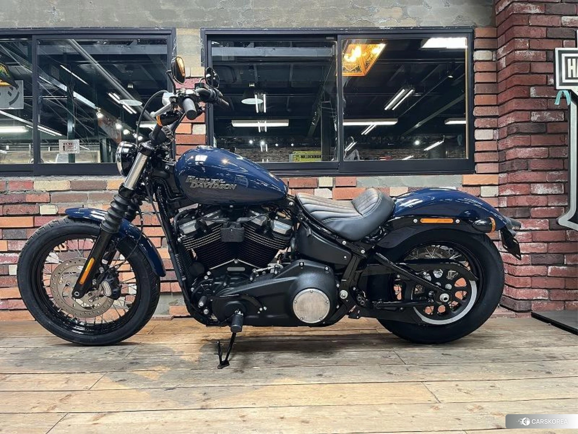 Harley-Davidson Softail Street Bob FXBB1750 id 3946433 из Японии 11