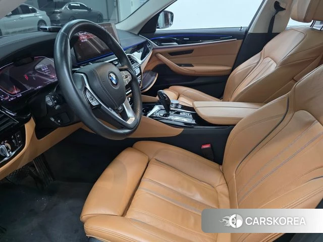 BMW 5 Series (G30) id 4454856 из Кореи 8