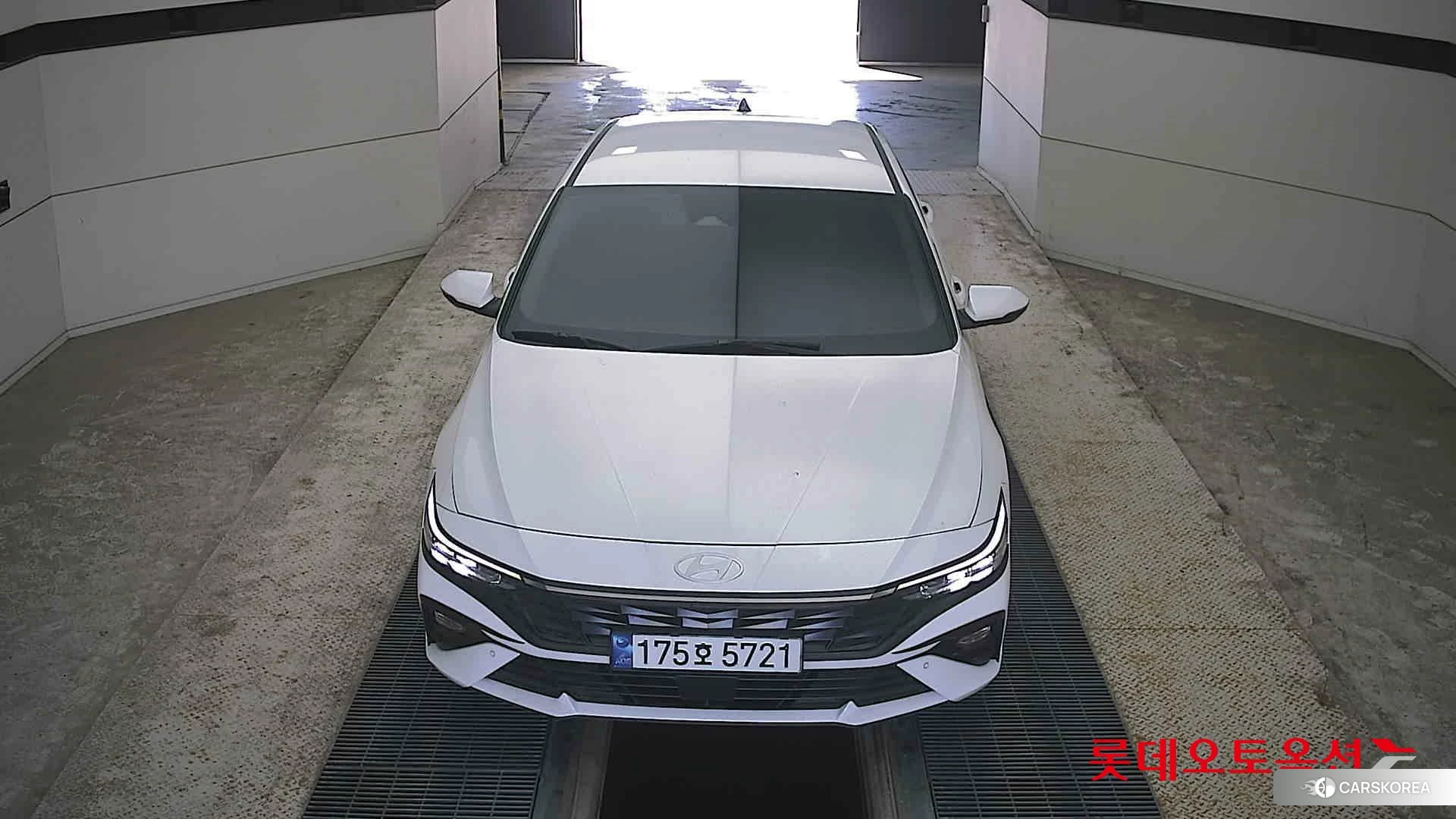 Hyundai Avante id 4296739 из Кореи 36