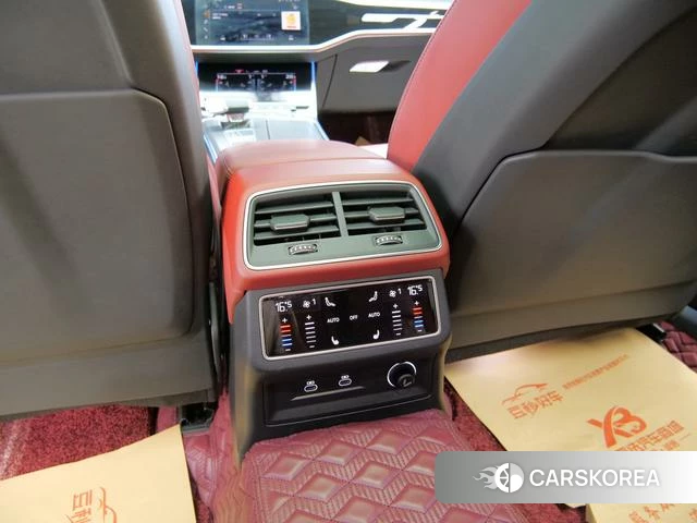 Audi A7L id 4263975 из Китая 18