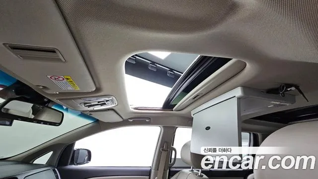 Kia The New Carnival id 2570972 из Кореи 18