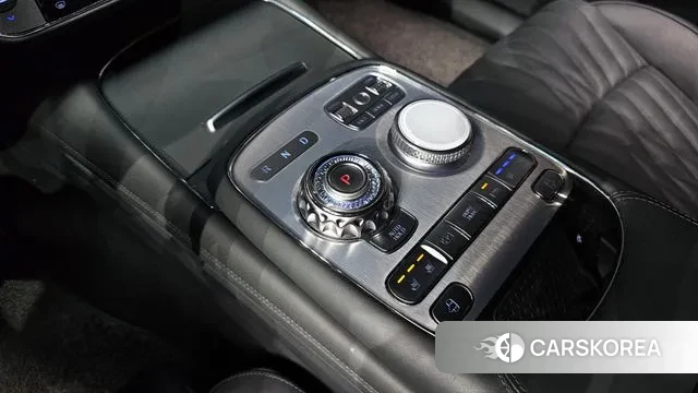 Genesis G90 (RS4) id 3599689 из Кореи 18