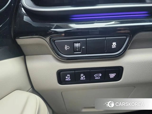 Kia The New Carnival 4th Generation id 3889203 из Кореи 18