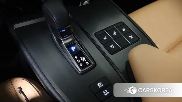 Lexus UX300h id 3316319 из Кореи 14